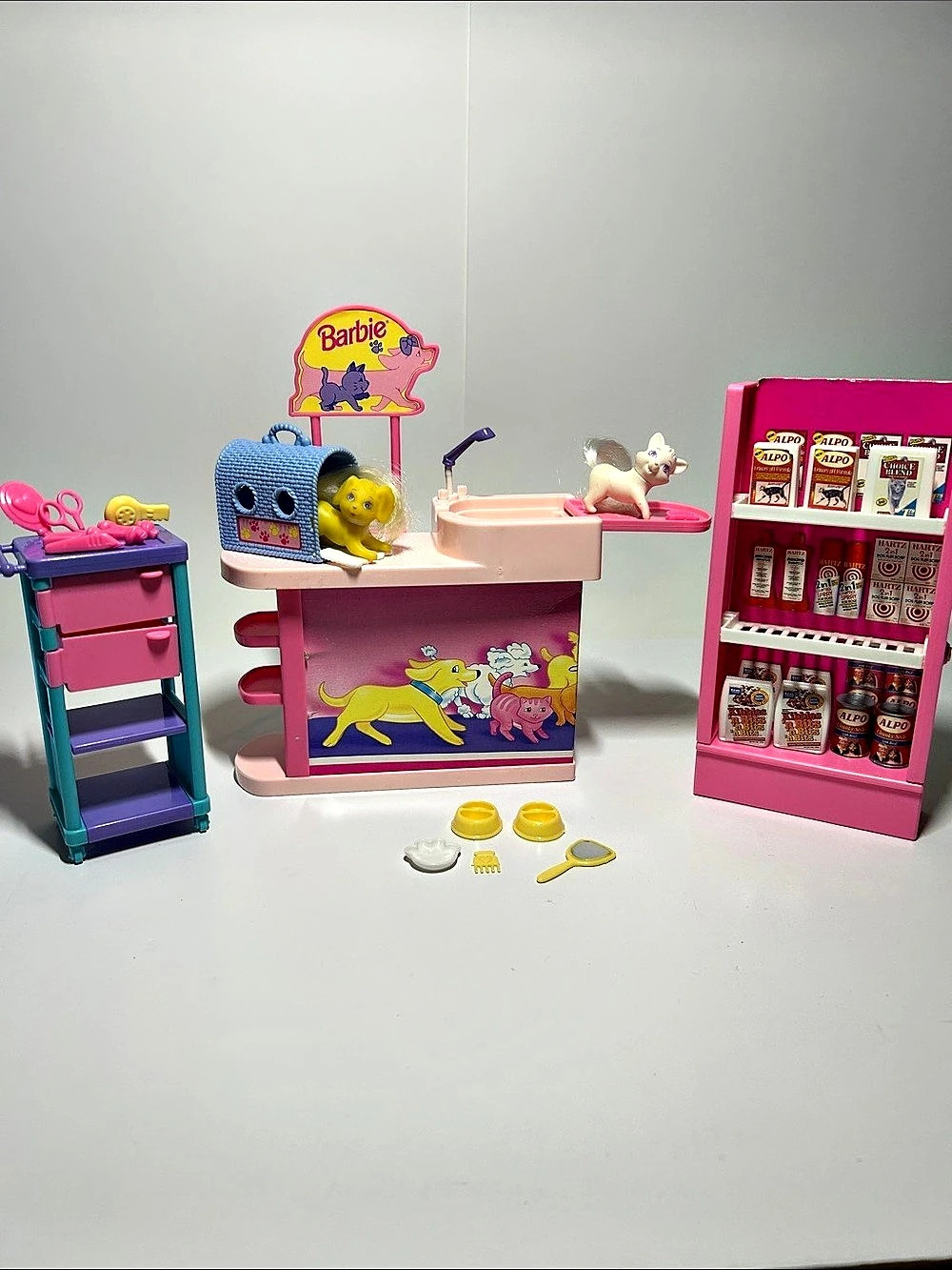 1994 Barbie So Much to Do! Pretty Pet Parlour